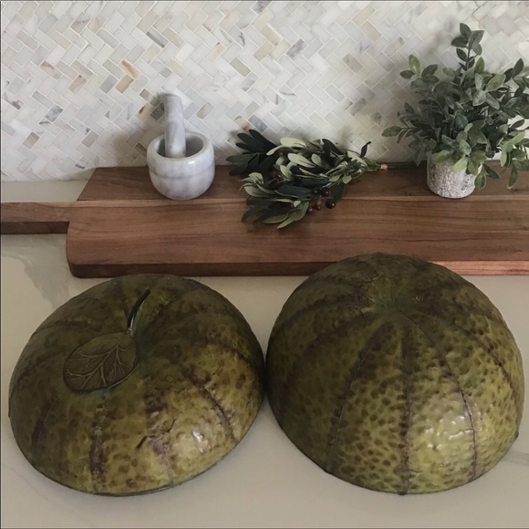 Two (2) Large & One (1) Small Distressed Hammered Metal Green Bowls With Lid - Picture 4 of 7